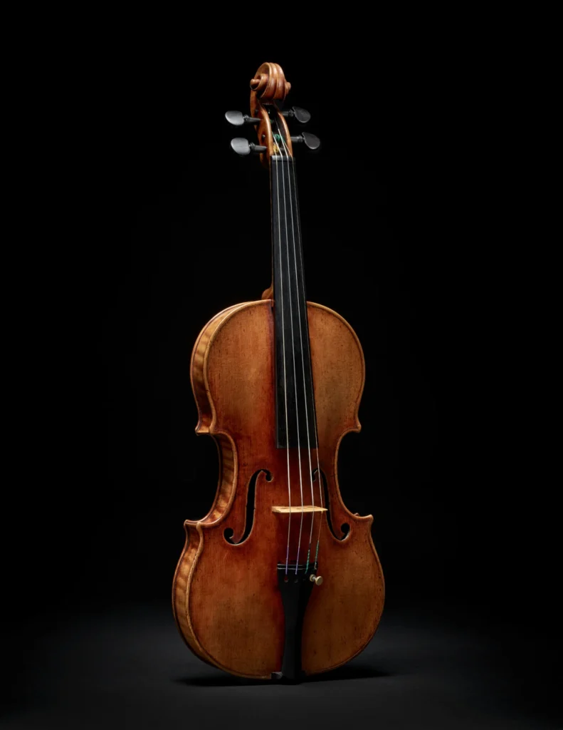 Three centuries old, the Joachim-Ma Stradivarius can fetch $18 million! 1 Joachim-Ma Stradivarius violin for auction