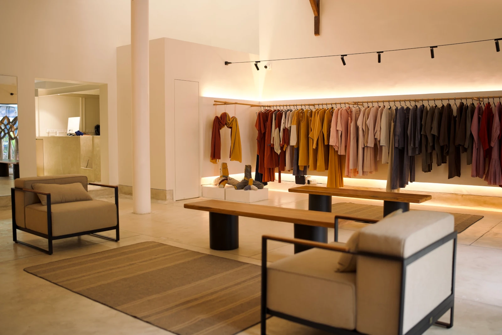 Akaaro Mumbai store