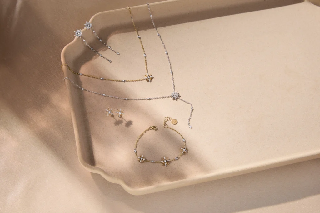 Tennis star Paula Badosa collaborates with The 1916 Company on a line of stylish, fashion-forward jewelry 3 Aces by Paula Badosa