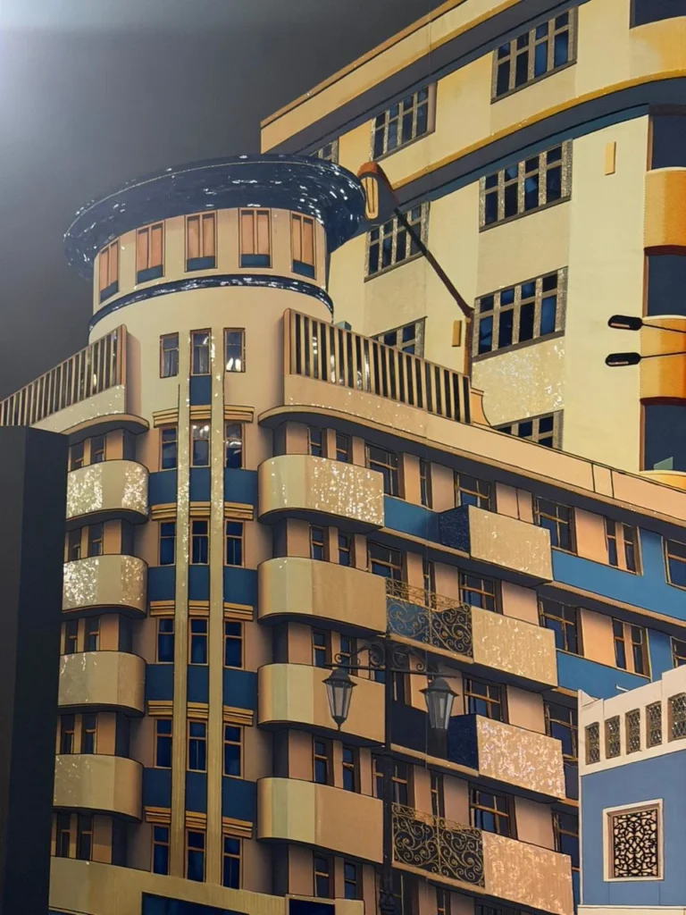 Milaaya Art Deco wallpaper