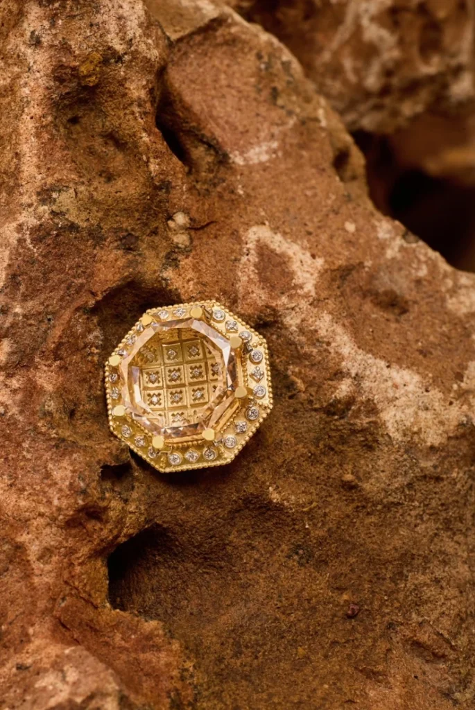 Indian brand Ashth Prive encases 9 centuries of stepwell geometry inside its rarest diamond collection yet 4 Ashth Udaya Collection