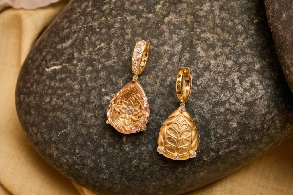 Indian brand Ashth Prive encases 9 centuries of stepwell geometry inside its rarest diamond collection yet 5 Ashth Udaya Collection