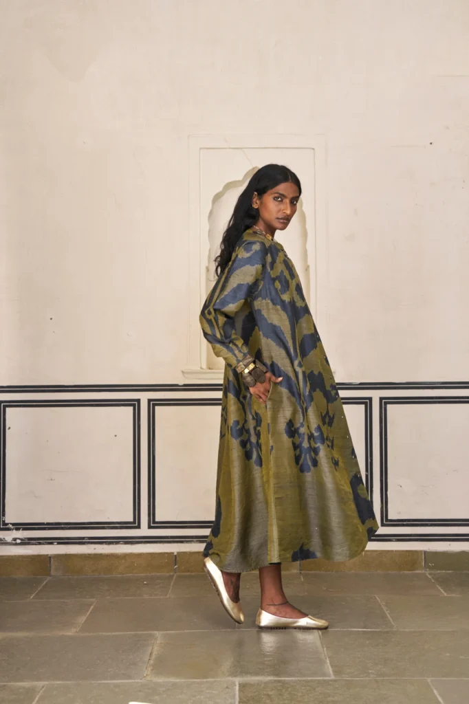 Translate Ikat India