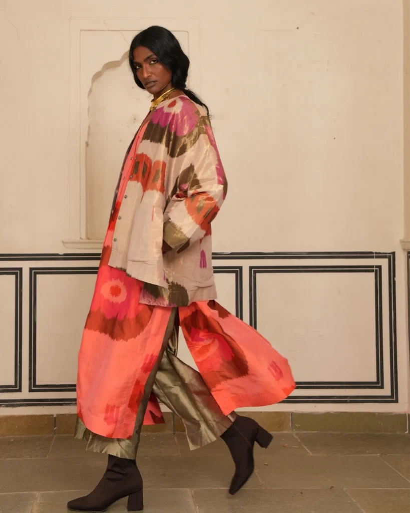 Translate Ikat India
