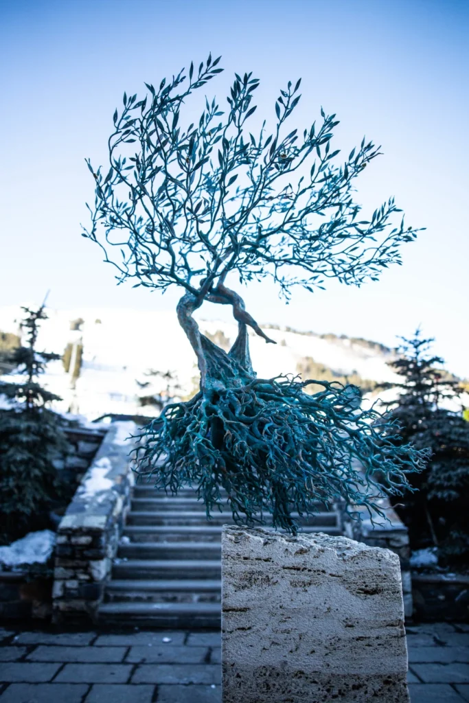 Part of the 17th edition of L'Art au Sommet, monumental bronzes descend on Courchevel 2 Courchevel Bronze Art