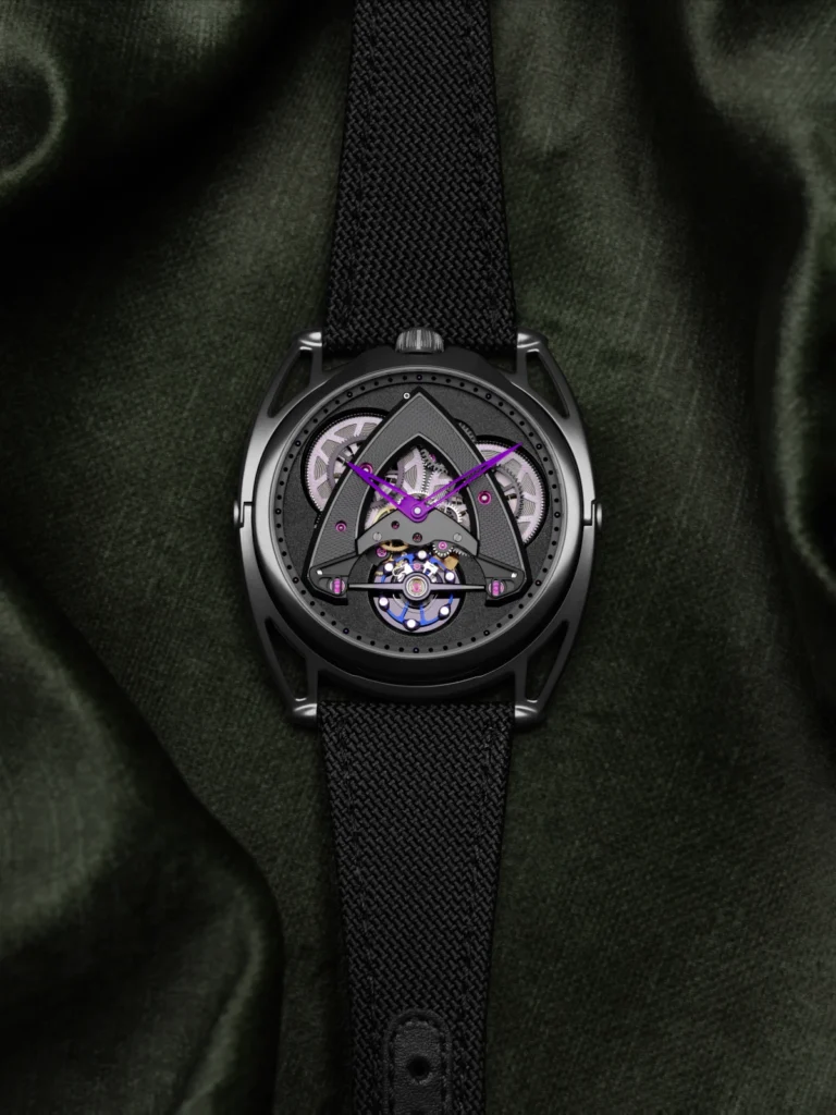 De Bethune releases three new watches across classical design, material research & chronograph mechanics 4 DB28xs Dark Sand