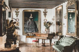 Luxury home with antiques