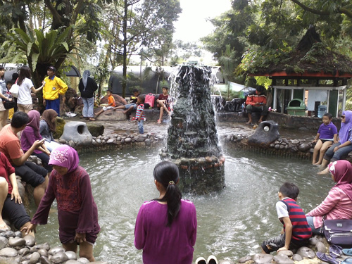 Sari Ater Hot Spring Band