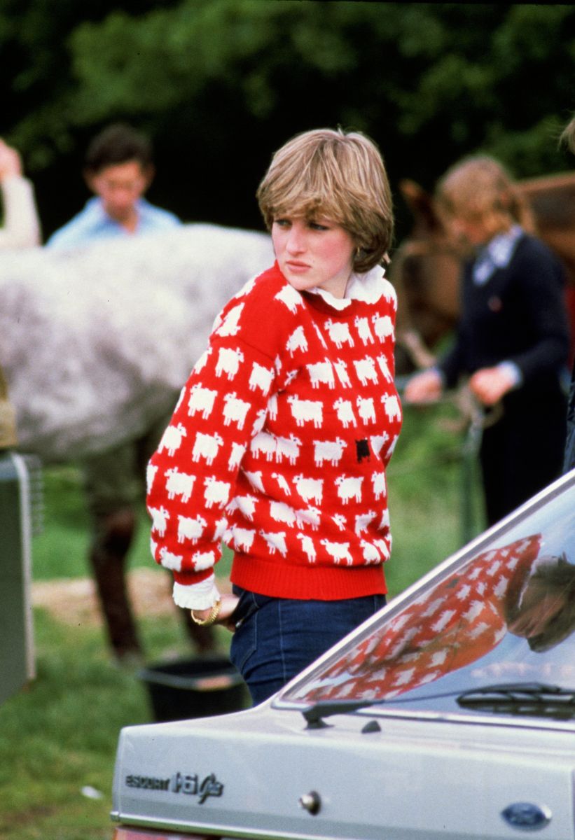 Fashion Comes at a Price! Princess Diana's Beloved “Black Sheep” Sweater Sells at Auction for $1.1 Million 1 Princess Diana sheep sweater