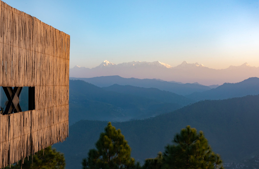 The Kumaon: A Spot of Calm in The Himalayas 1 The Kumaon Dining Hall