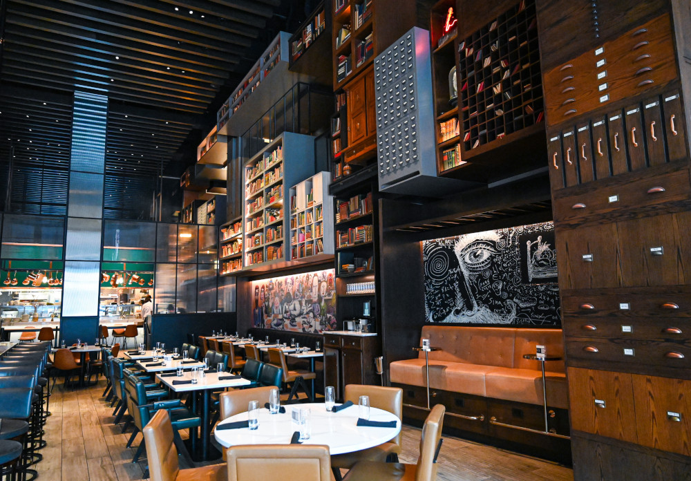 Chicago's The Albert Has the Perfect Formula for Warm Fuzziness 3 The Albert Chicago Hotel EMC2 decor