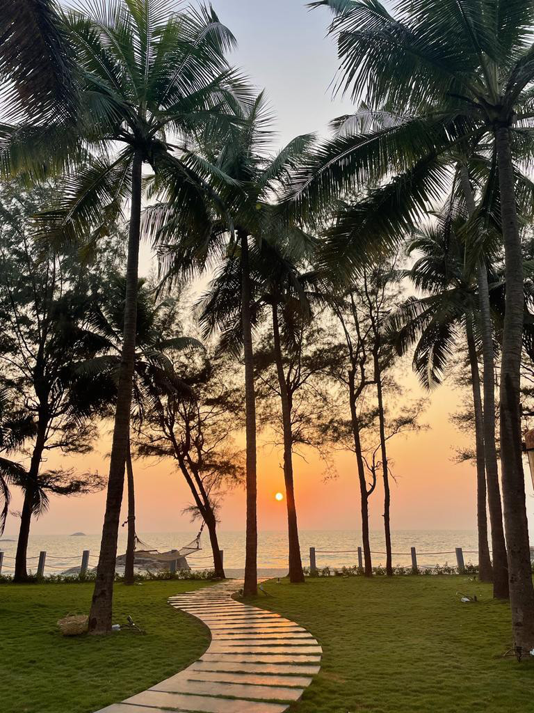 The Postcard on the Arabian Sea