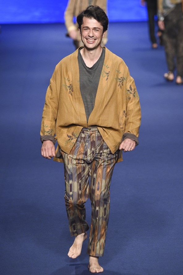The Constants amid the Unknowns - Spring/Summer 2017 Menswear 42 Etro Spring Summer 2017 Menswear