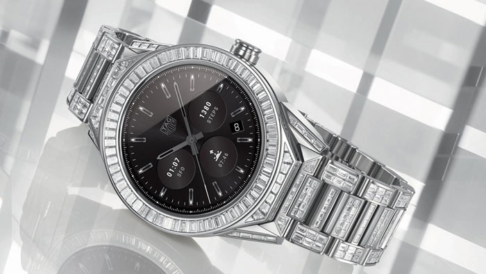 Smart Watches vs. Traditional Timepieces: What is the Future? 2 Tag Heuer luxury smartwatch