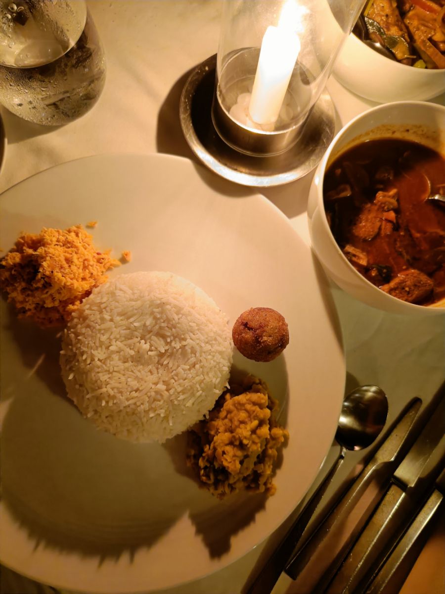 Trailing Amanwella - The State of Nirvana in Tangalle, Sri Lanka 8 Amanwella Tangalle Sri Lanka Yellowfin tuna curry
